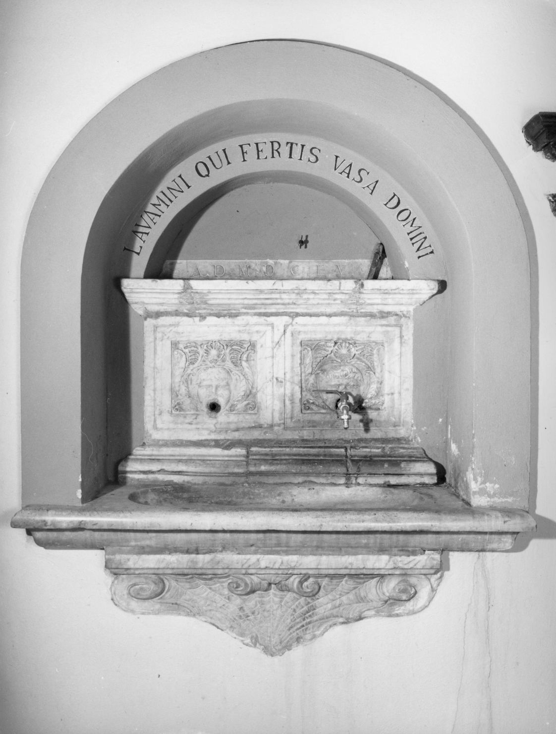 lavabo da sacrestia - bottega senese, bottega senese (fine/inizio secc. XV/ XVI, sec. XVII)