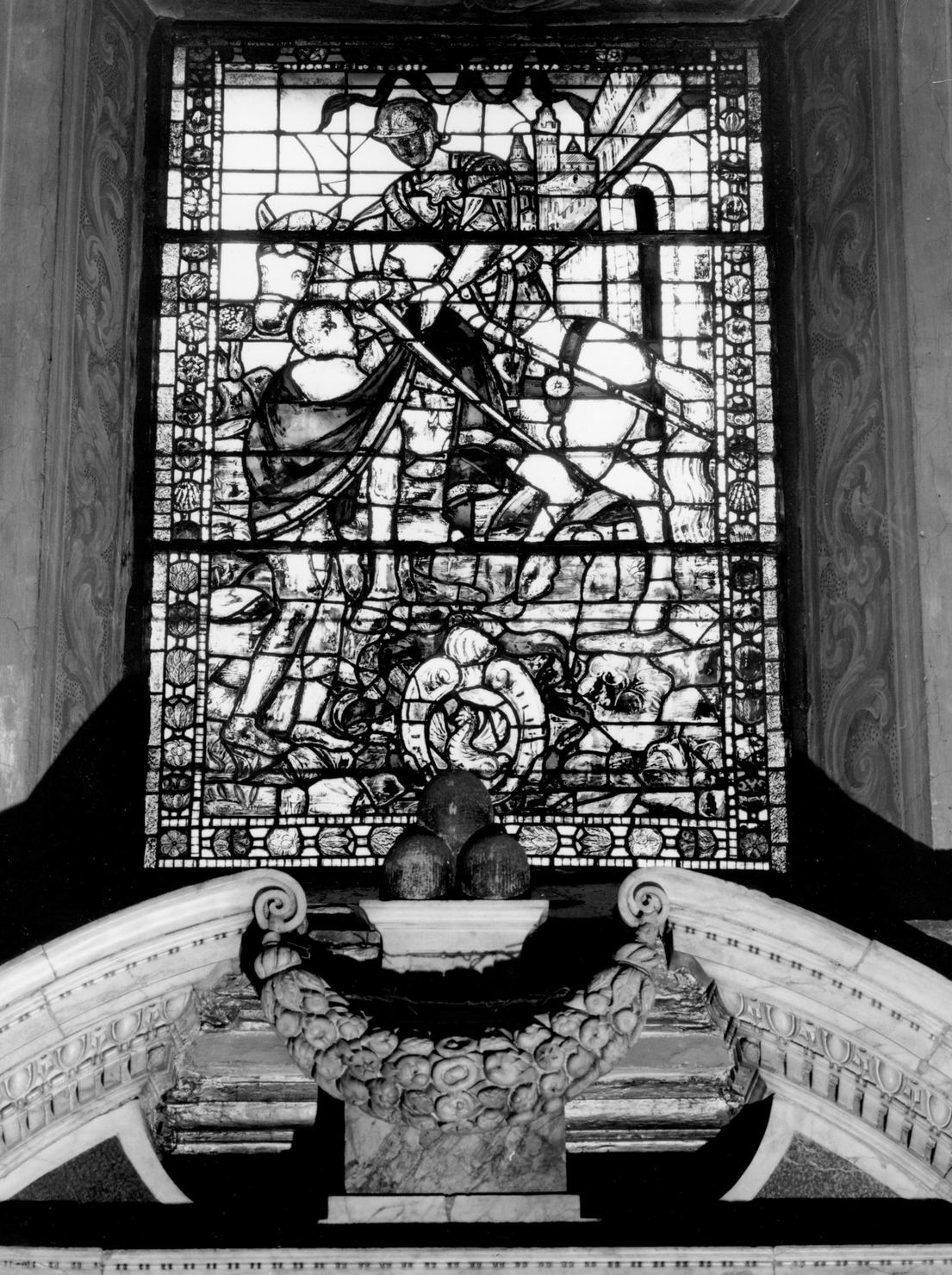 San Martino dona parte del mantello al povero (vetrata) di Pastorini Pastorino (cerchia) (secondo quarto sec. XVI)