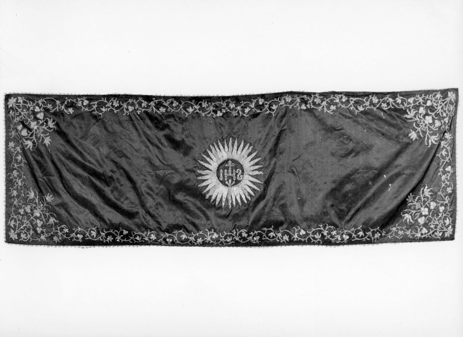 velo omerale - manifattura italiana (prima metà sec. XIX)