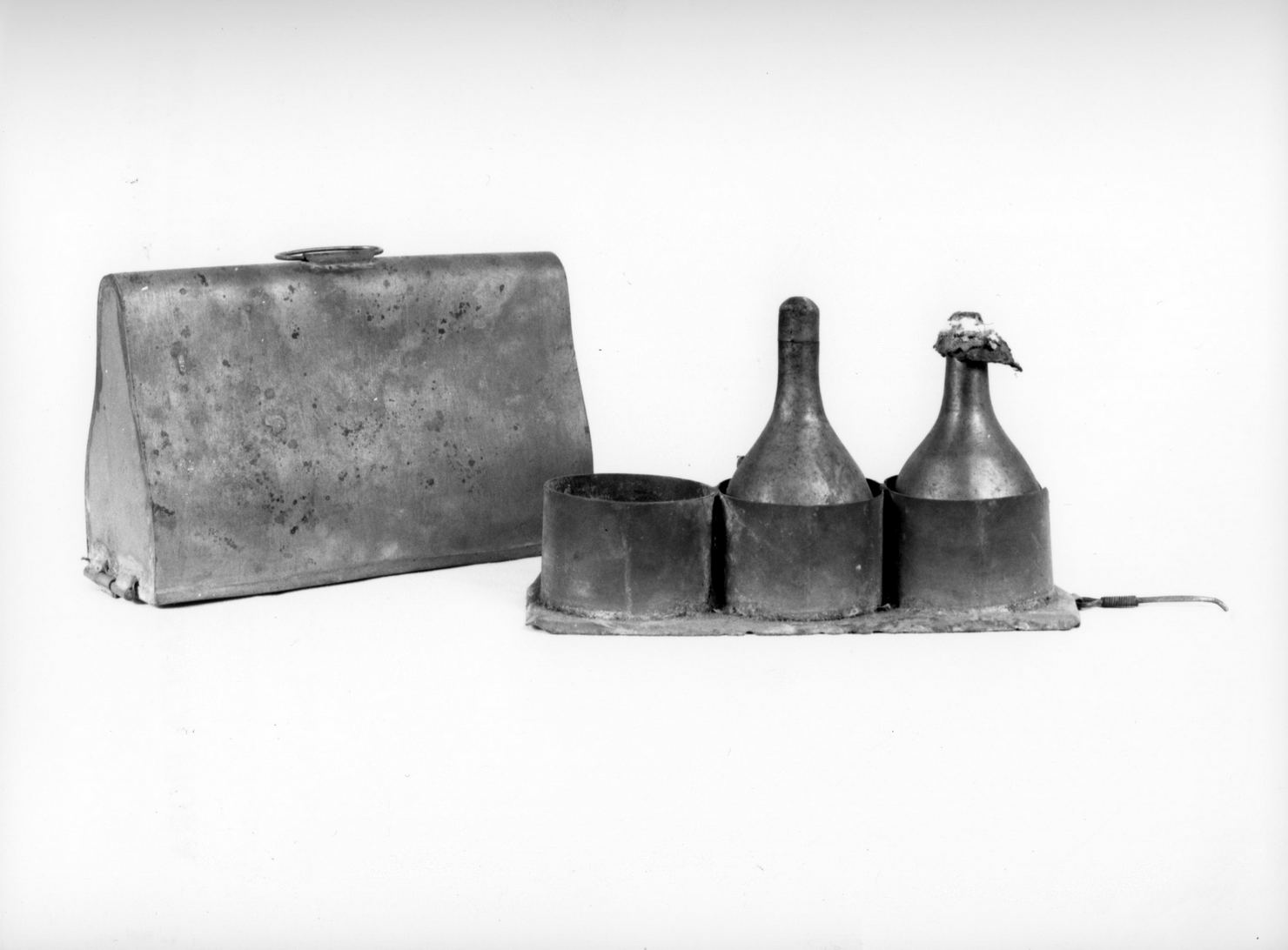 vasetti per oli santi - bottega toscana (prima metà sec. XX)