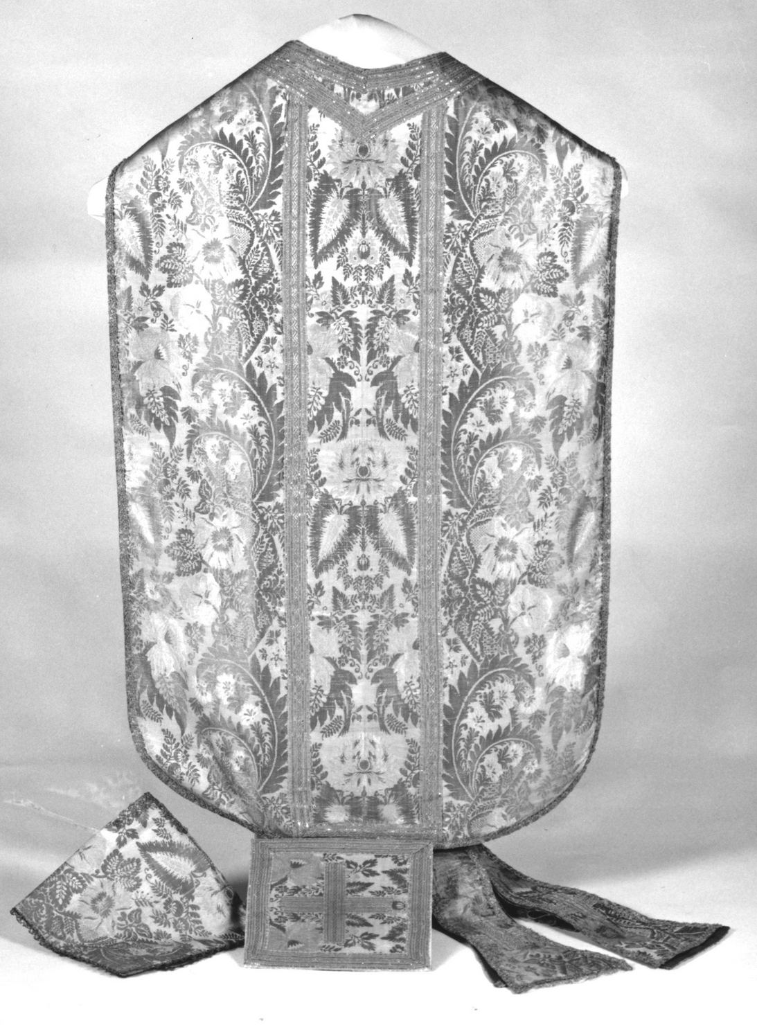 motivi decorativi vegetali (pianeta, elemento d'insieme) - manifattura italiana (primo quarto sec. XVIII)