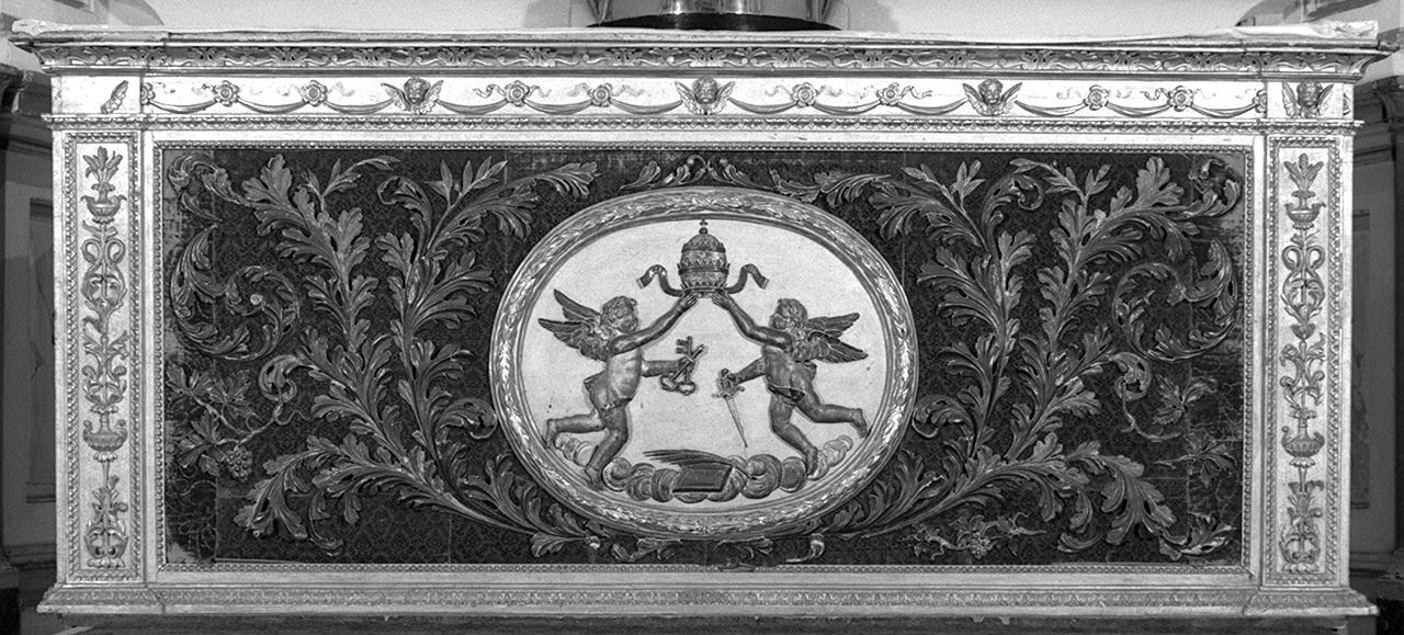 paliotto - bottega senese, manifattura italiana (prima metà sec. XIX)