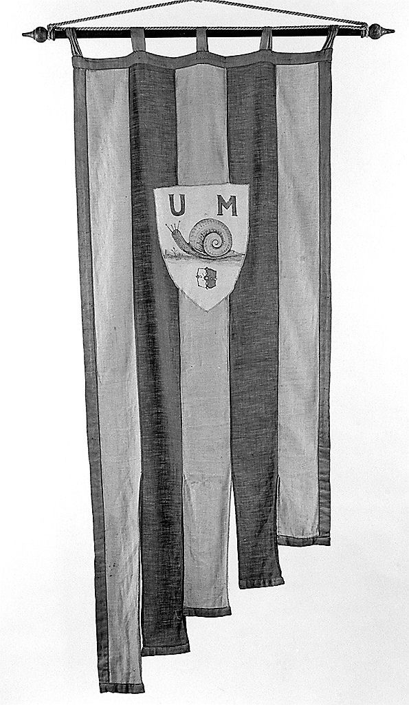 stemma della contrada della Chiocciola (labaro) - manifattura senese (metà sec. XX)