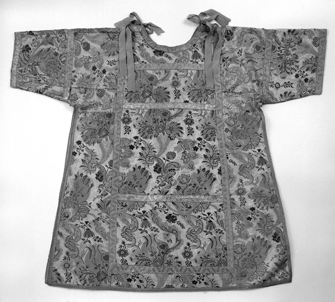 motivi decorativi vegetali (tunicella, elemento d'insieme) - manifattura toscana (prima metà sec. XVIII)