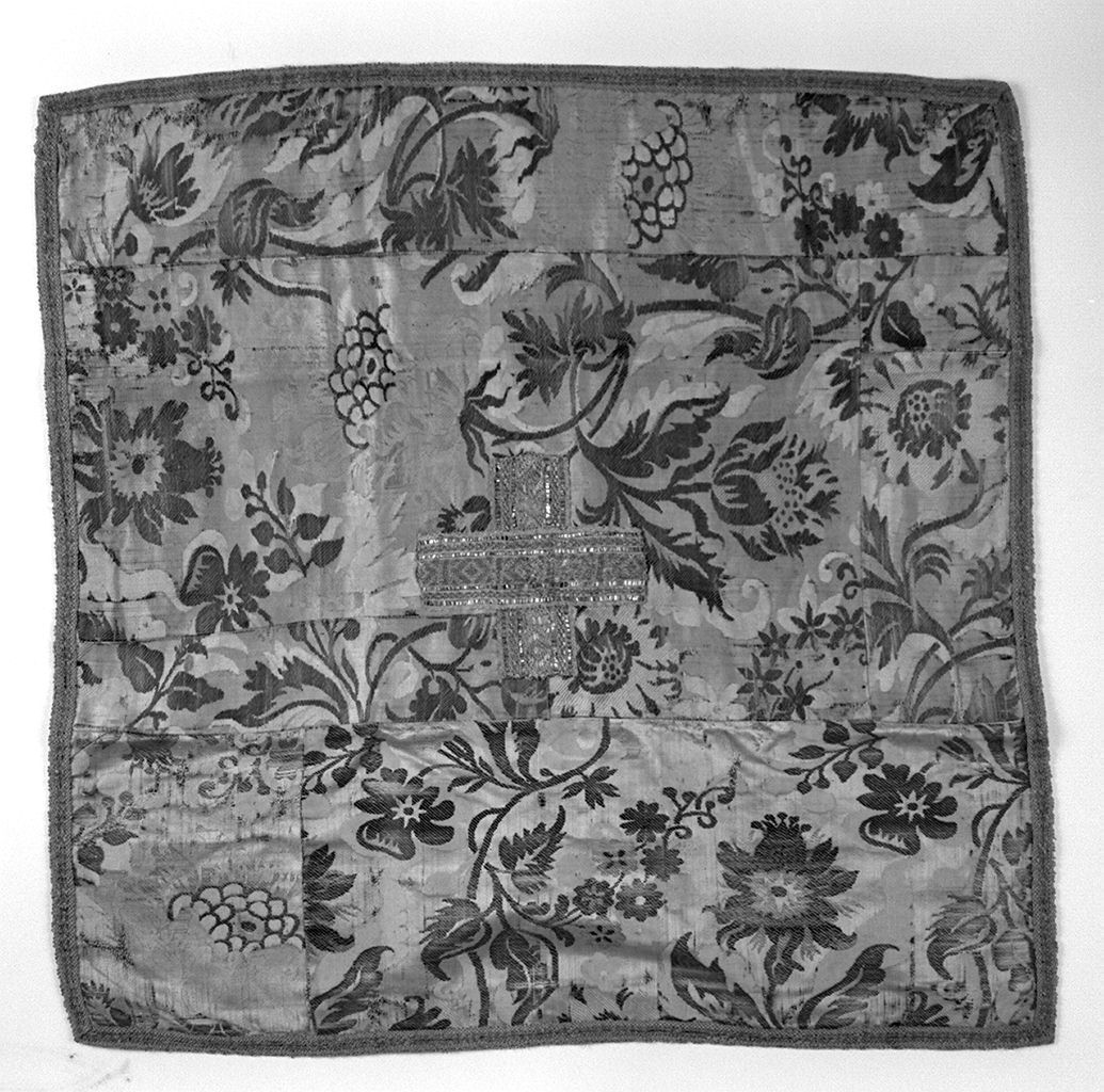 motivi decorativi vegetali (velo di calice, elemento d'insieme) - manifattura italiana (prima metà sec. XIX)