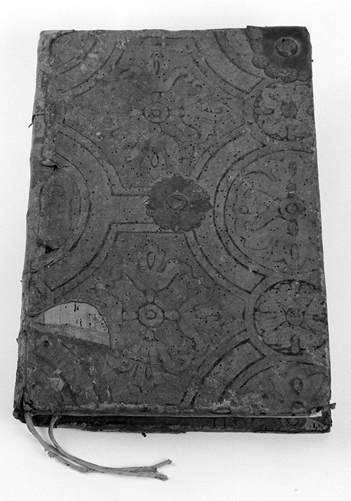 motivi decorativi floreali (coperta di libro liturgico, elemento d'insieme) - bottega veneziana (sec. XVI)