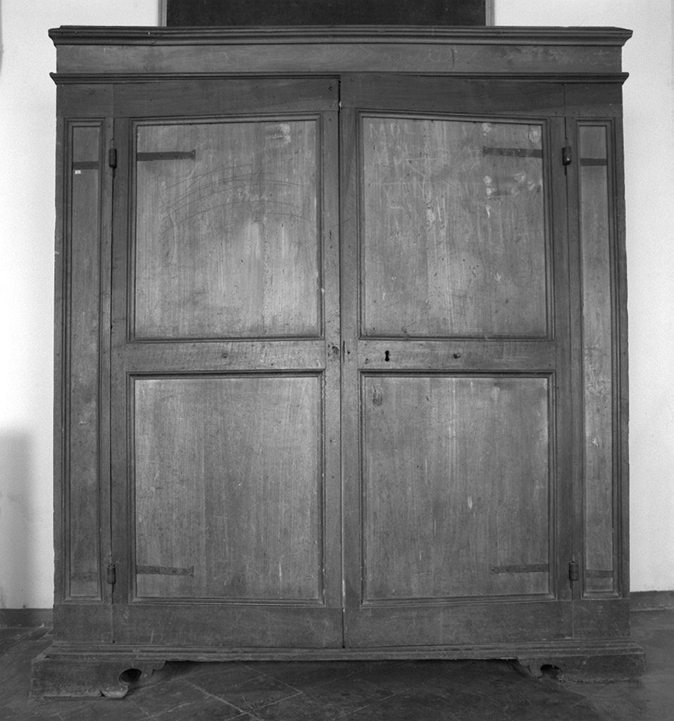 armadio - produzione toscana (sec. XVIII)