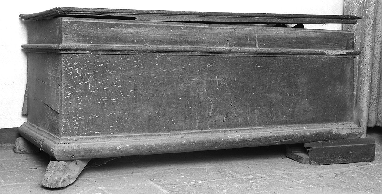 cassone - bottega toscana (sec. XVII)