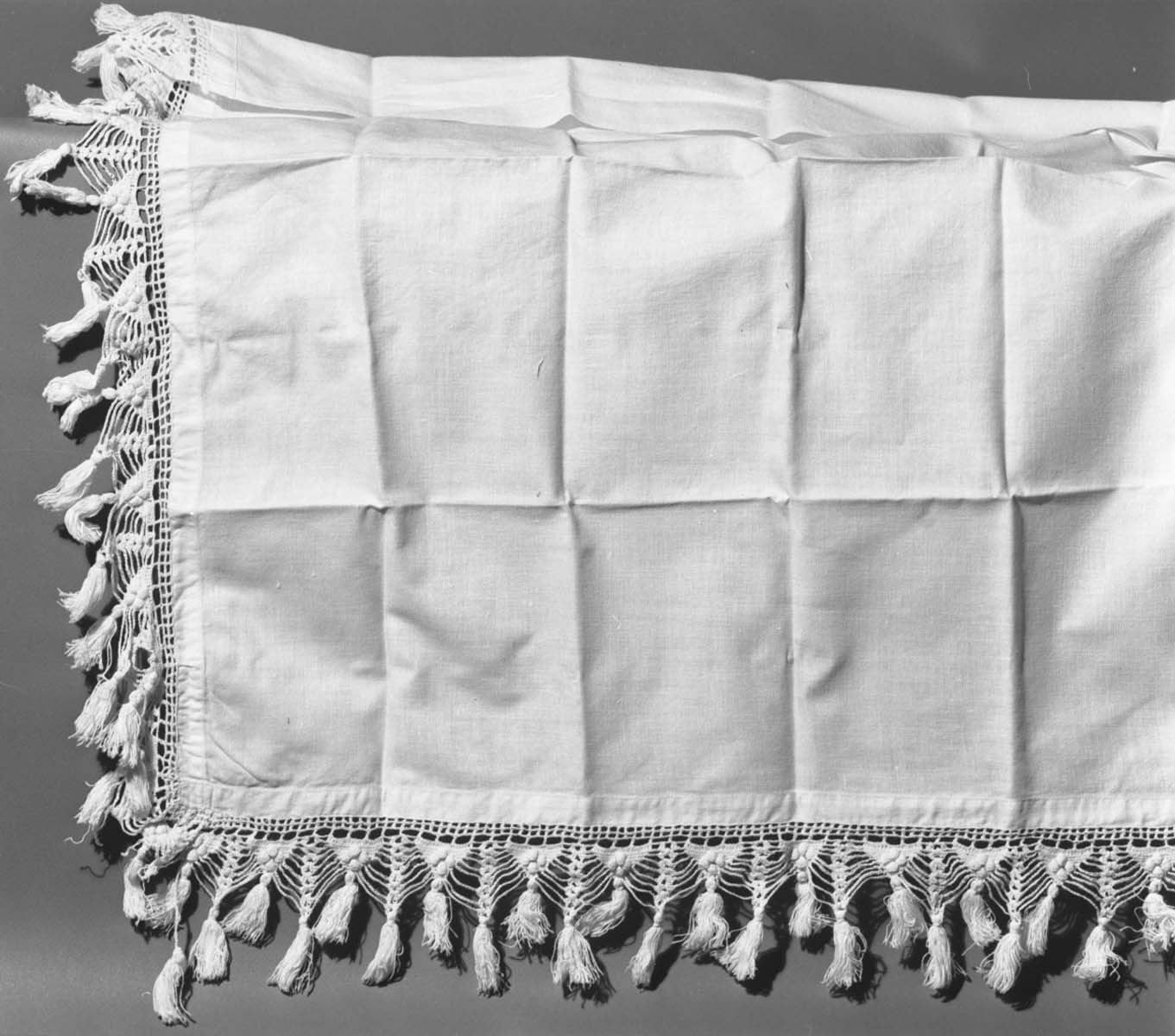 tovaglia d'altare - manifattura italiana (sec. XX)