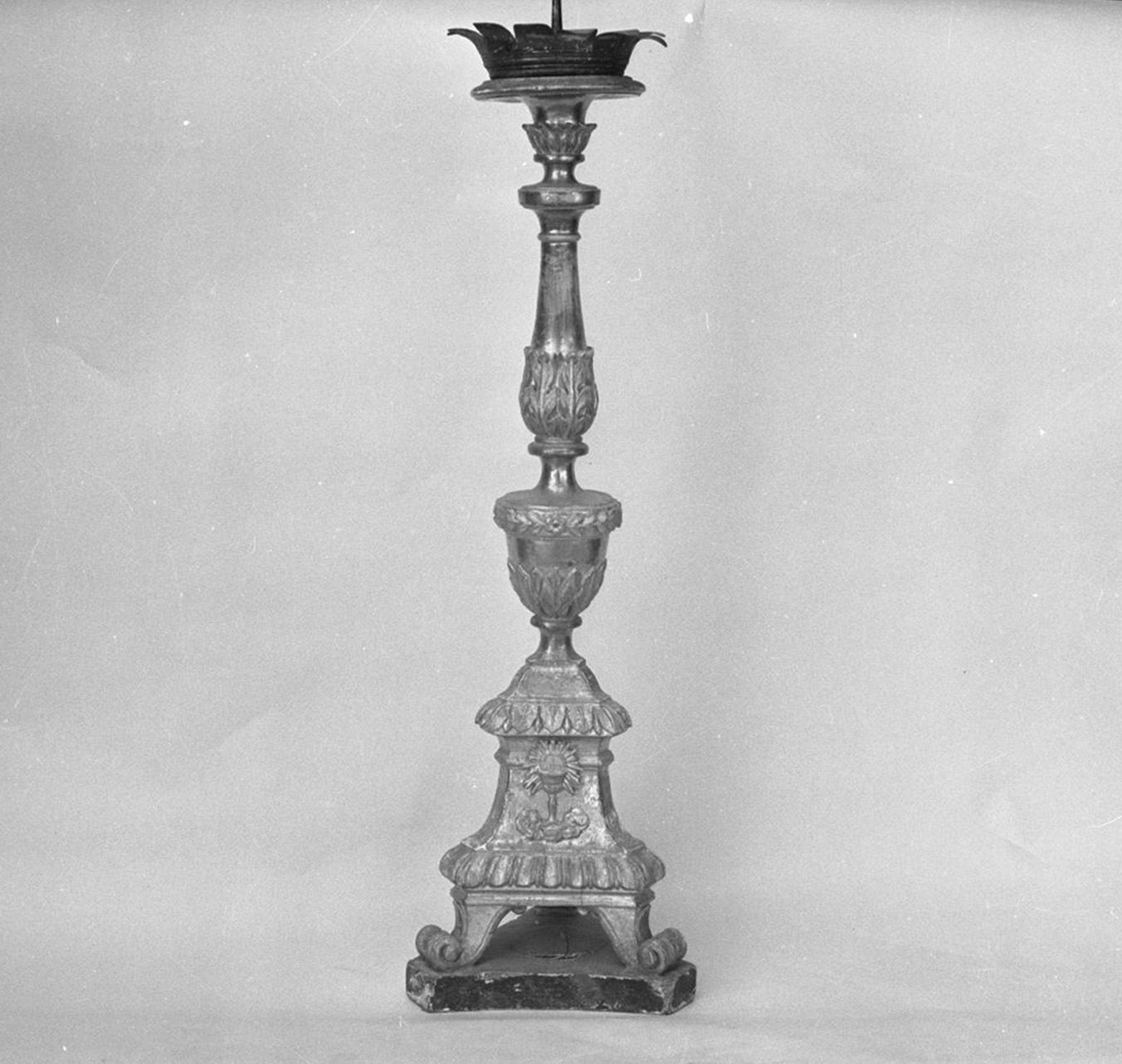 candeliere d'altare, serie - bottega toscana (secc. XVIII/ XIX)