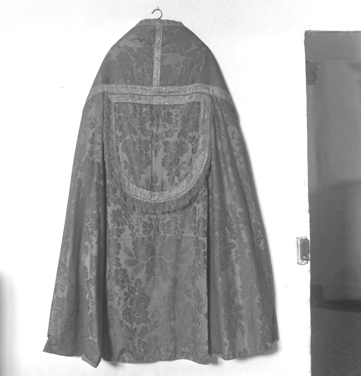 piviale - manifattura toscana (sec. XVIII)