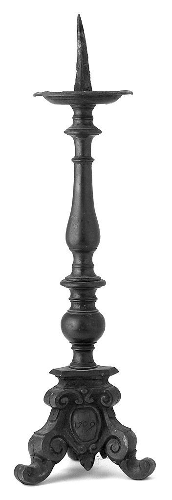 candeliere d'altare, serie - bottega italiana (sec. XVIII)