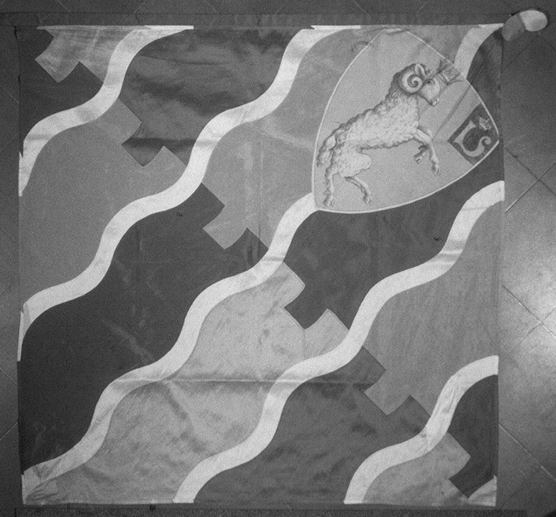 stemma della contrada di Valdimontone (bandiera) - manifattura senese (sec. XX)