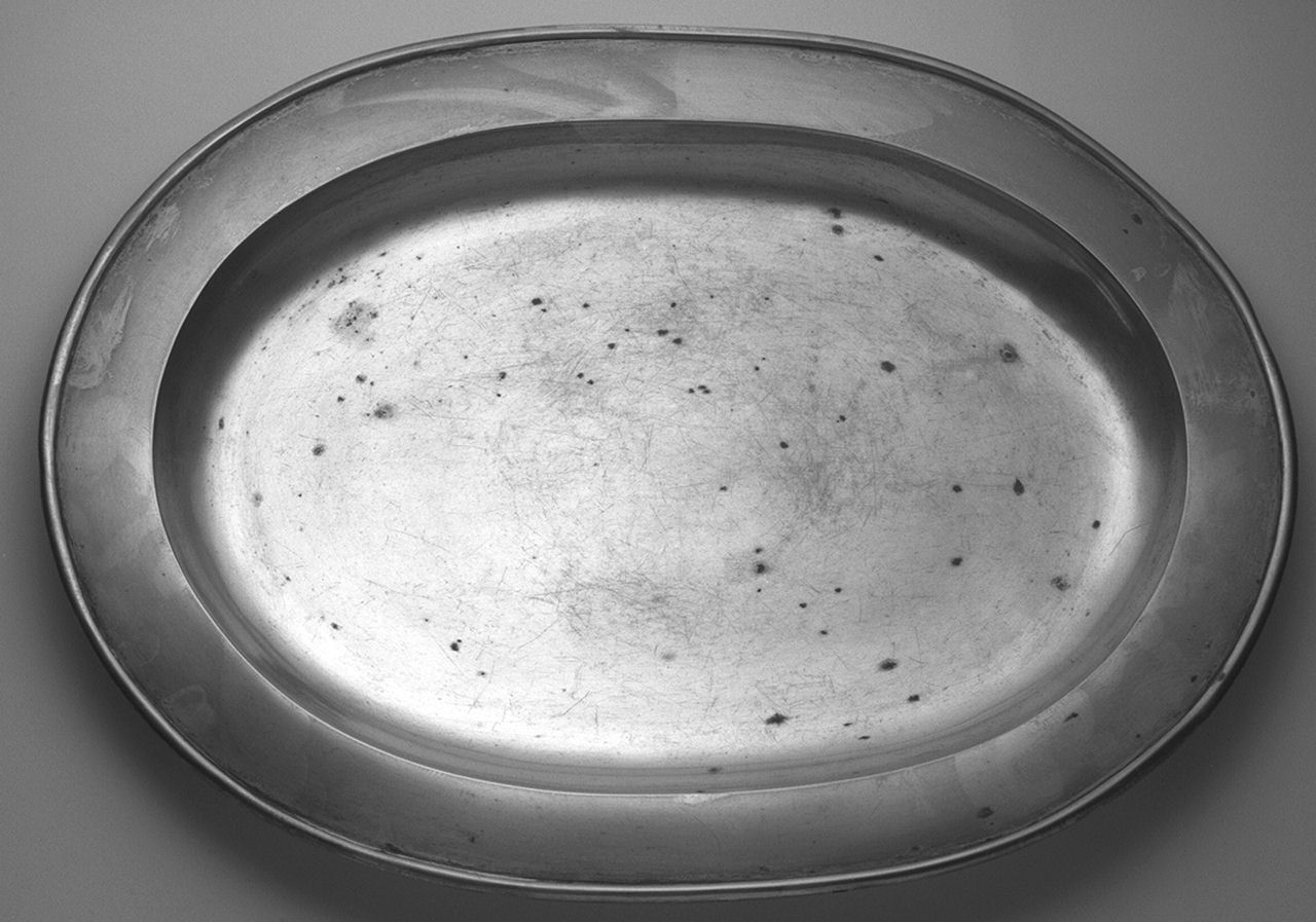 vassoio - bottega senese (seconda metà sec. XIX)