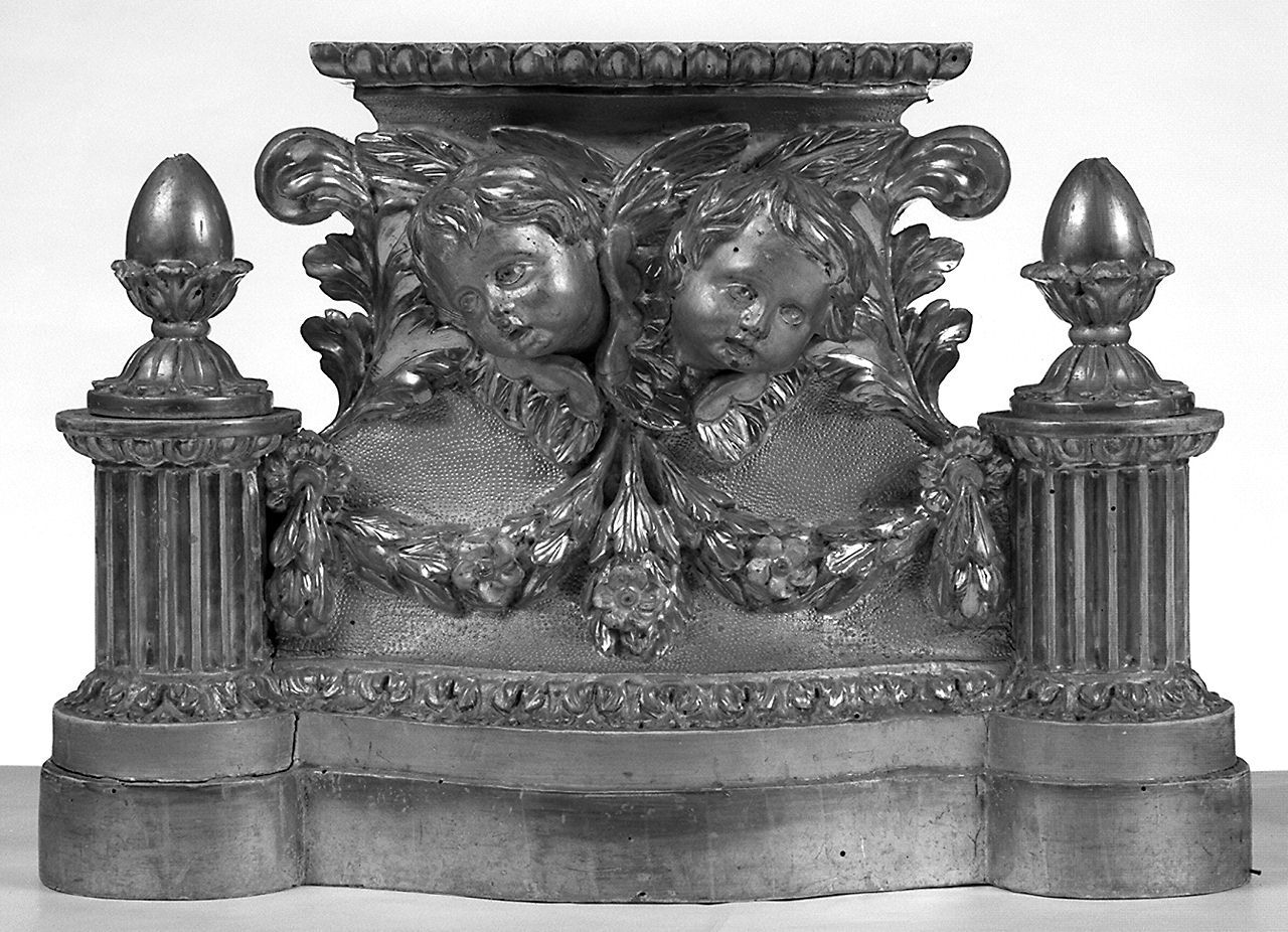 base - ambito senese (prima metà sec. XIX)