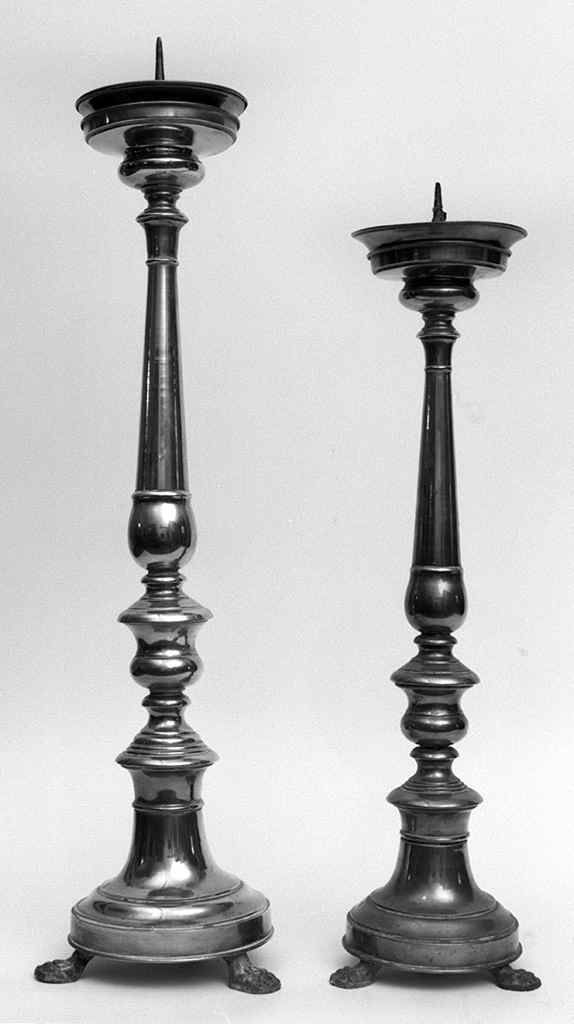 candeliere d'altare, serie - produzione toscana (secc. XIX/ XX)