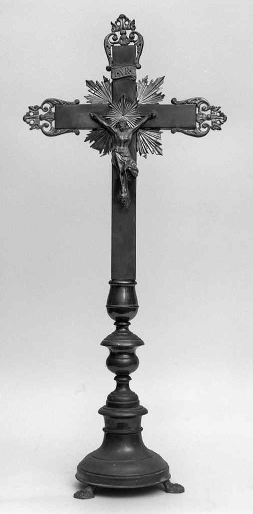 Cristo crocifisso (croce d'altare, elemento d'insieme) - produzione toscana (secc. XIX/ XX)