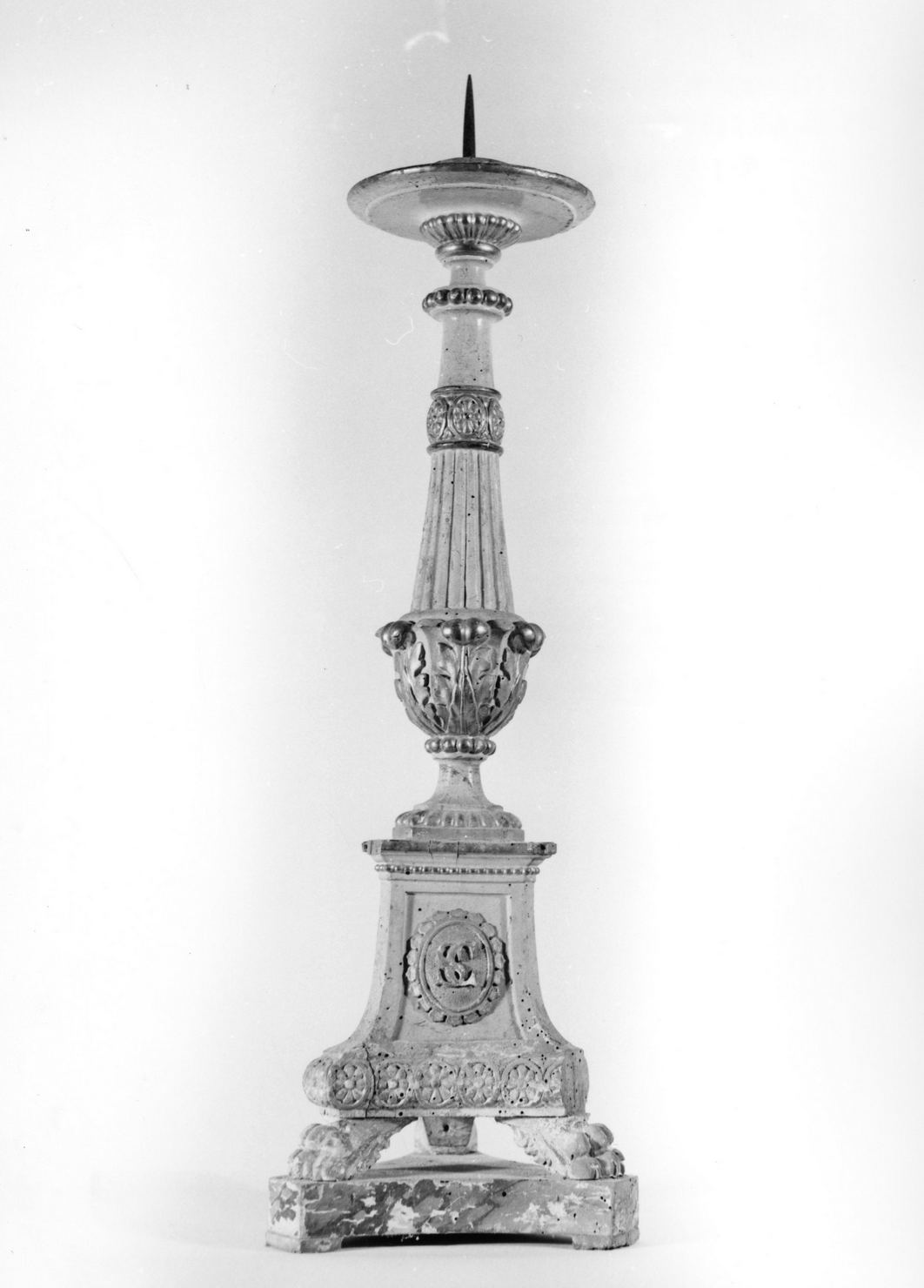 candeliere d'altare, serie - bottega toscana (fine/inizio secc. XVIII/ XIX)