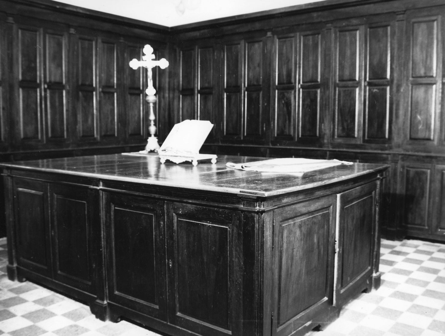 armadio da sacrestia - bottega toscana (sec. XIX)