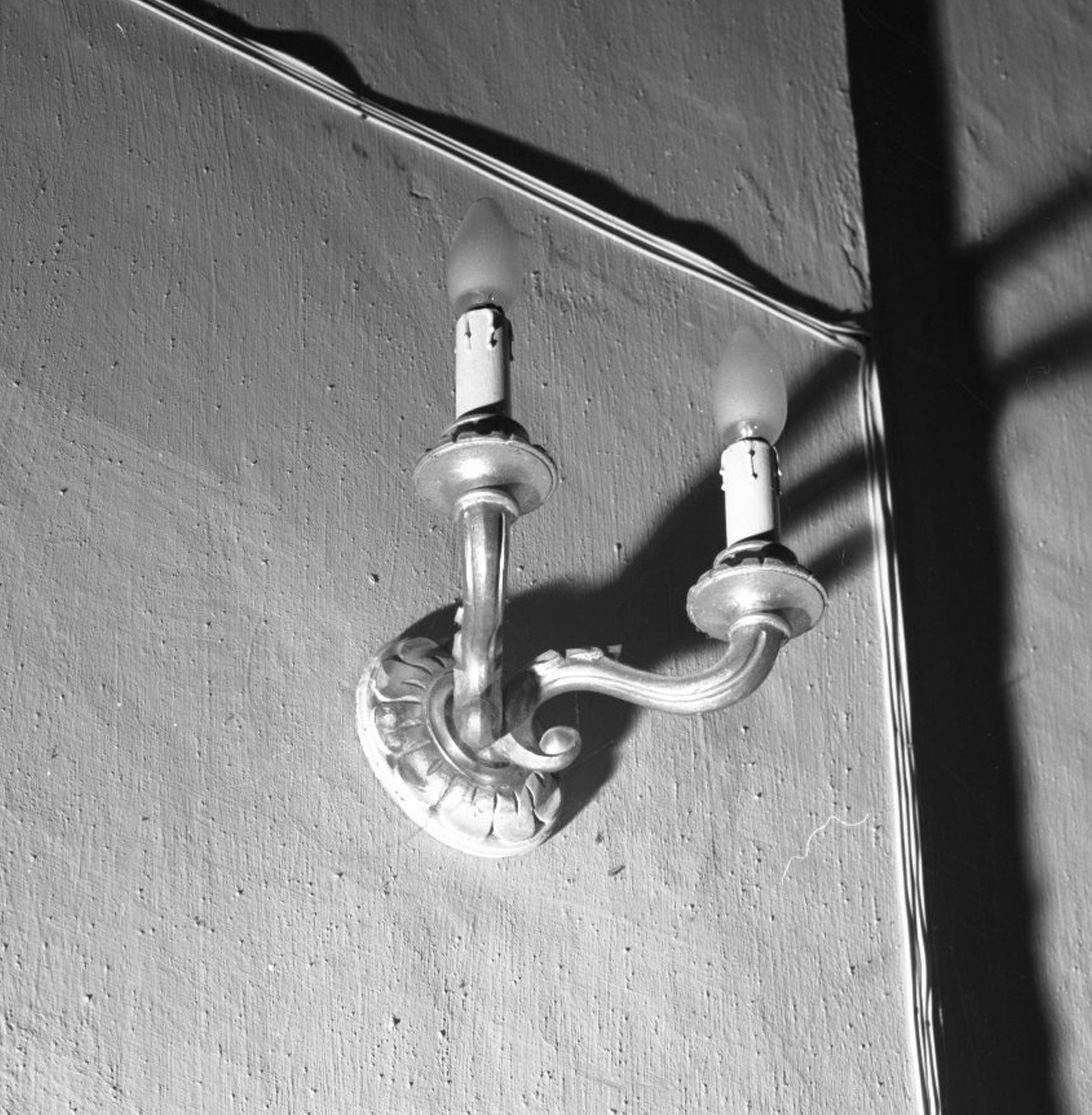 lampada - a muro, serie - bottega toscana (sec. XX)