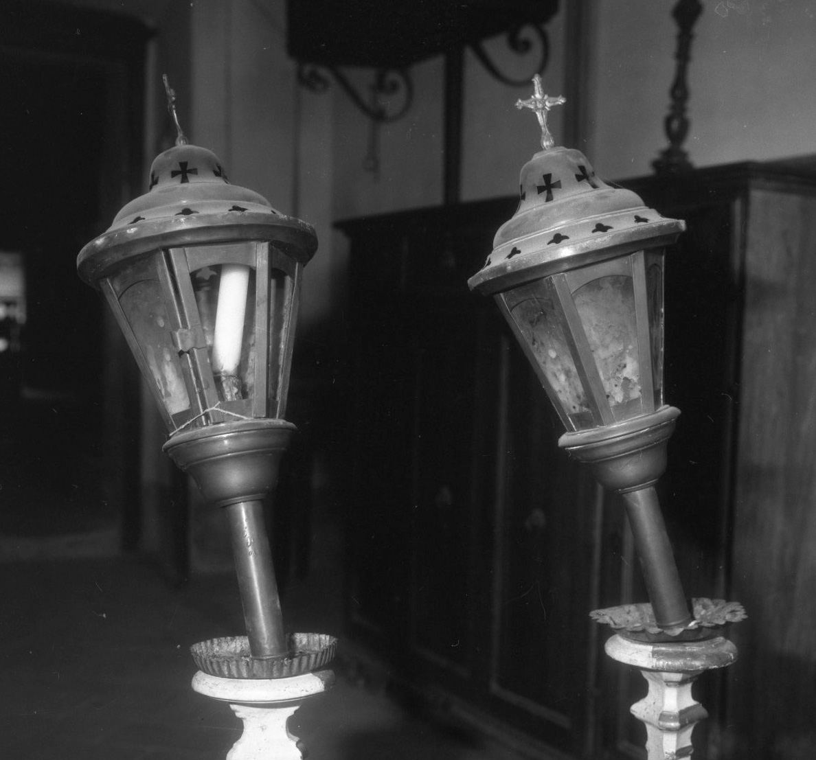 lanterna processionale, serie - bottega toscana (sec. XIX)