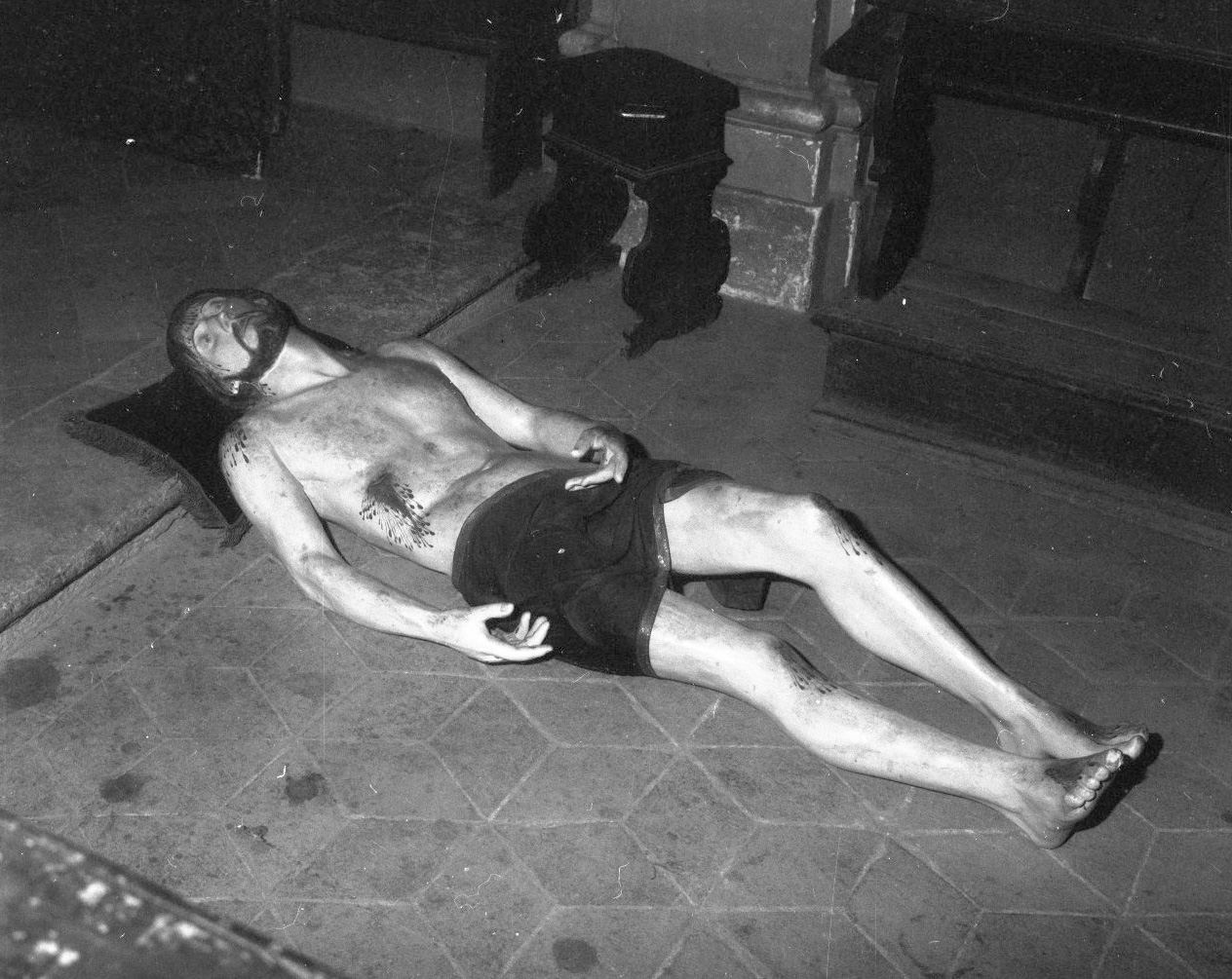 Cristo morto (scultura) - bottega toscana (fine/inizio secc. XVIII/ XIX)