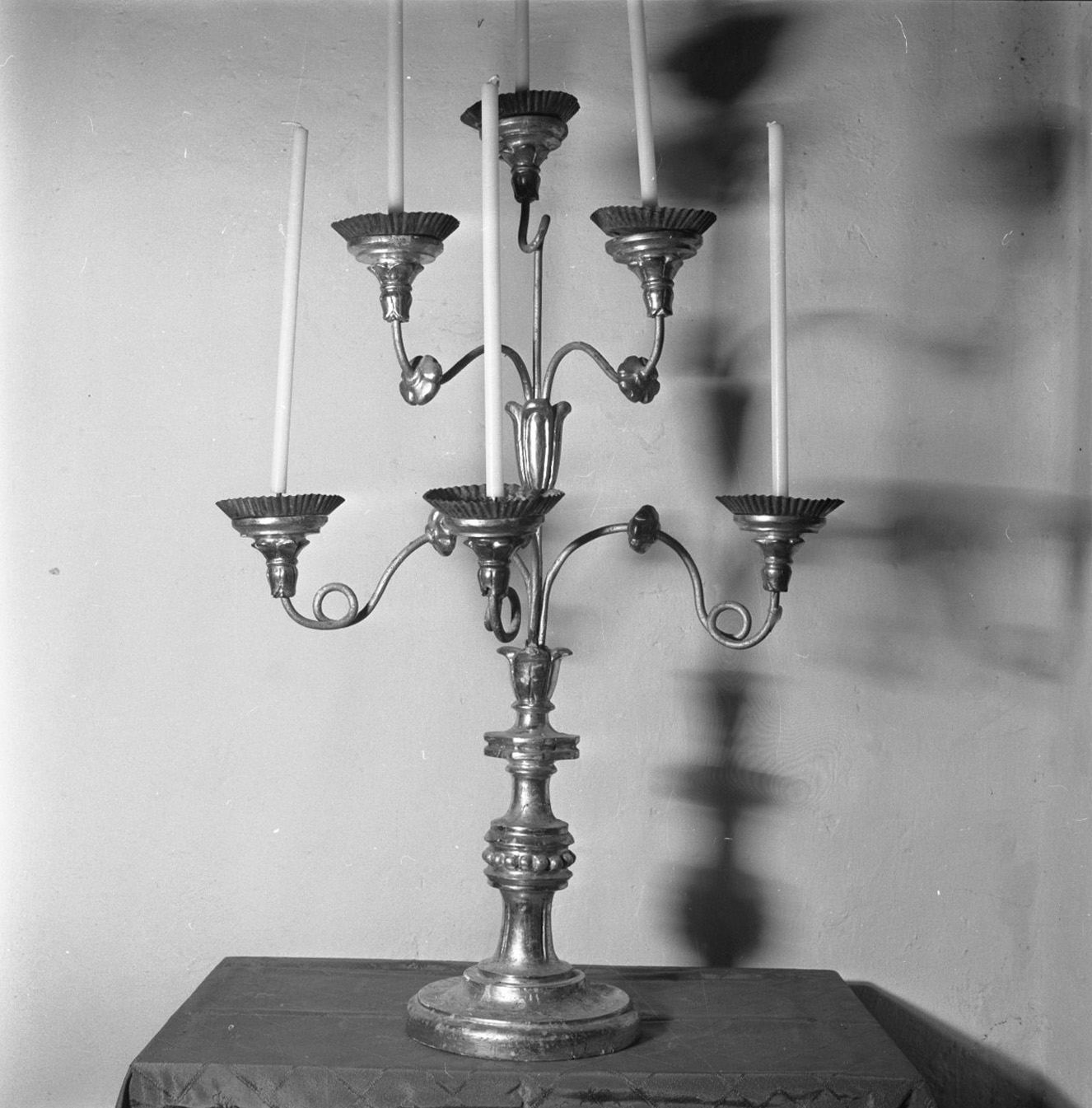 candeliere - bottega toscana (fine/inizio secc. XVIII/ XIX)