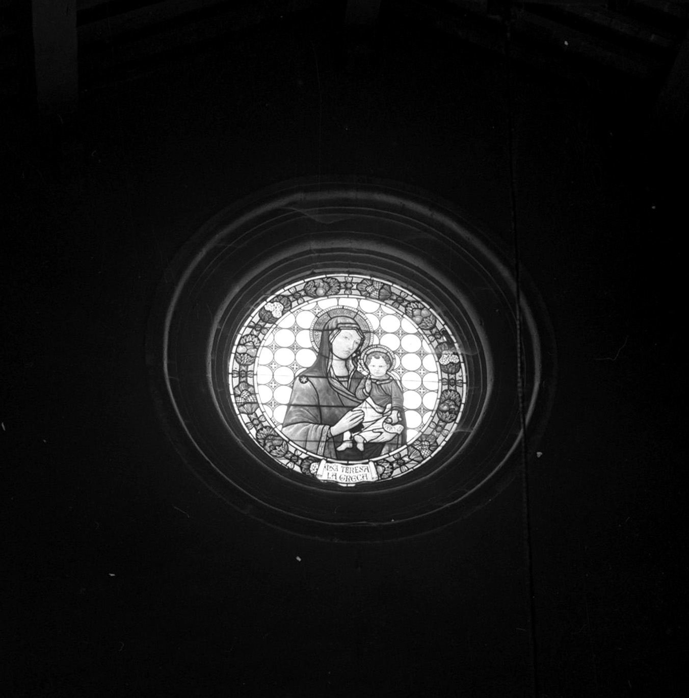 Madonna con Bambino (vetrata) - bottega toscana (sec. XX)