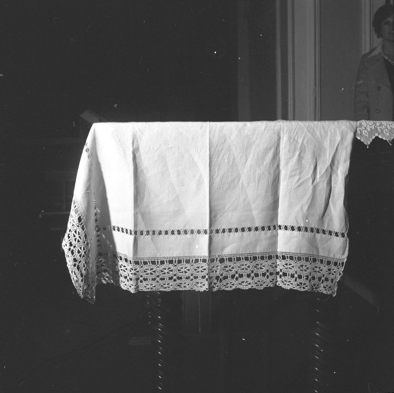tovaglia d'altare - manifattura toscana (sec. XX)
