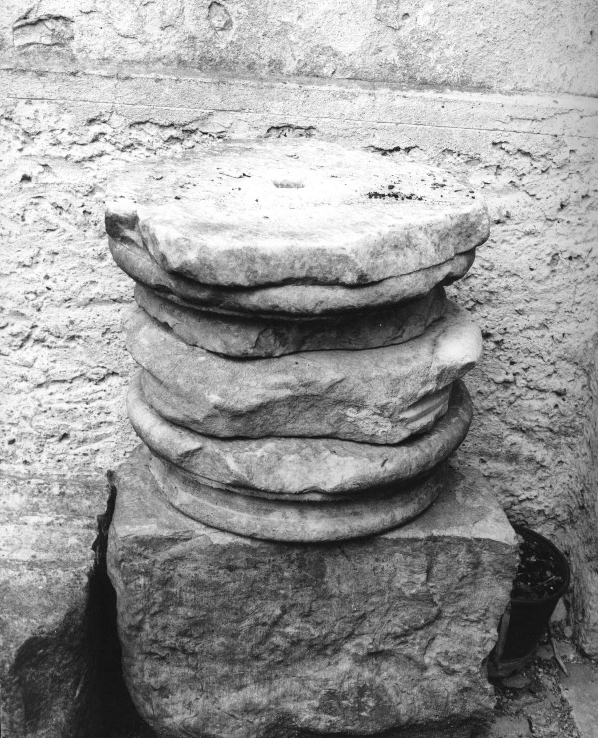 base di colonna, serie - ambito toscano (sec. XIV)