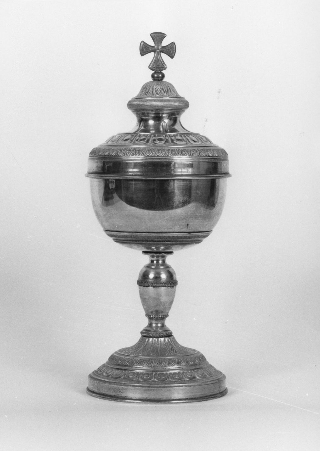 pisside - bottega toscana (seconda metà sec. XIX)