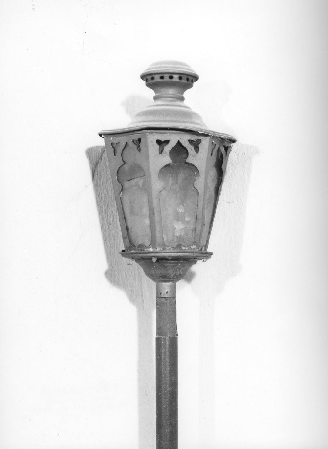 lanterna processionale, serie - bottega toscana (fine/inizio secc. XIX/ XX)
