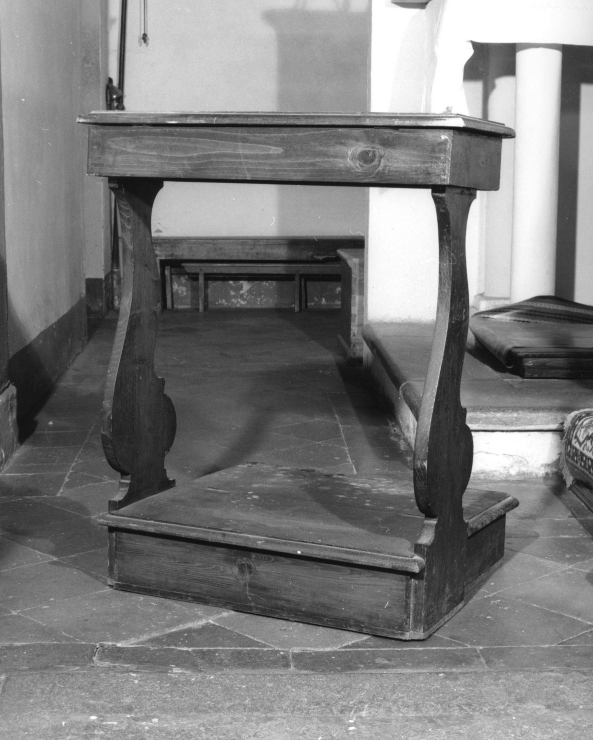 inginocchiatoio - bottega toscana (seconda metà sec. XIX)