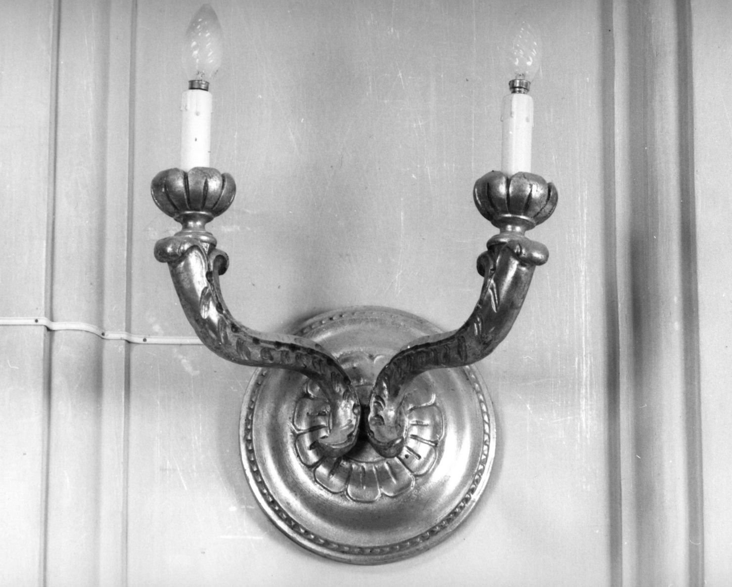 candeliere da parete, serie - manifattura toscana (inizio sec. XX)