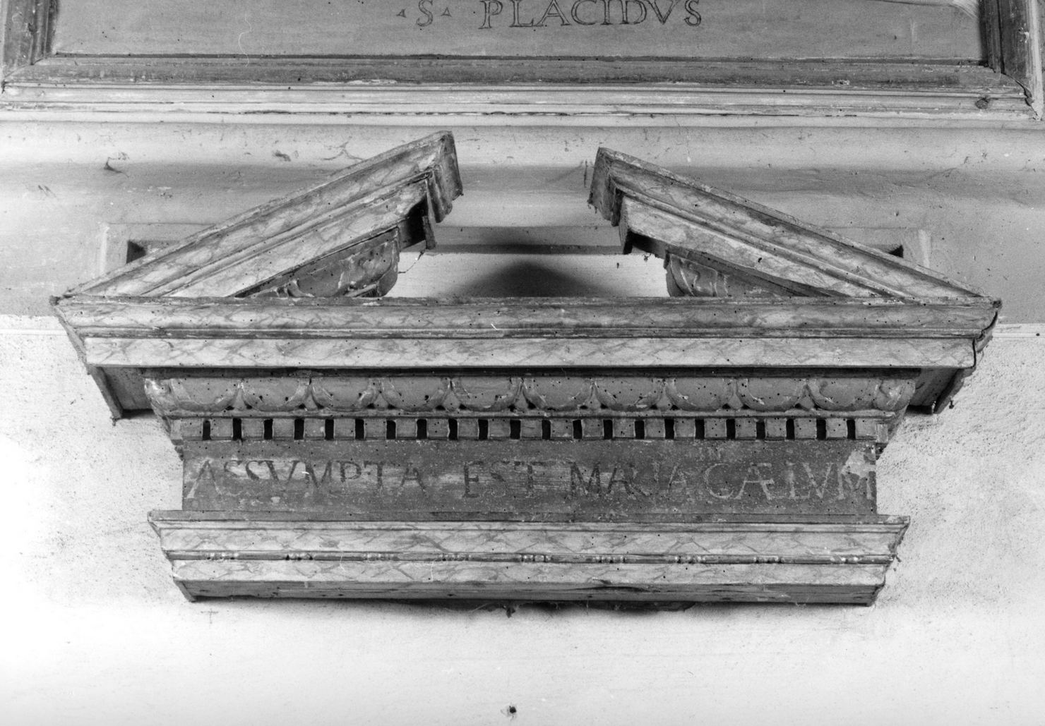 cornice, frammento - manifattura toscana (sec. XVI)