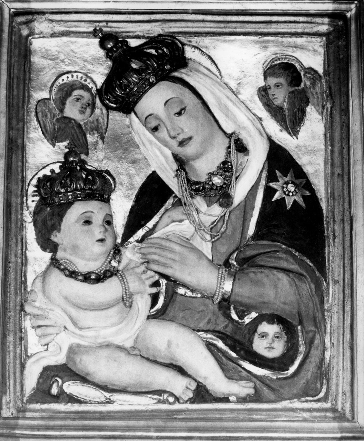 Madonna con Bambino (rilievo, elemento d'insieme) - bottega senese (sec. XIX)
