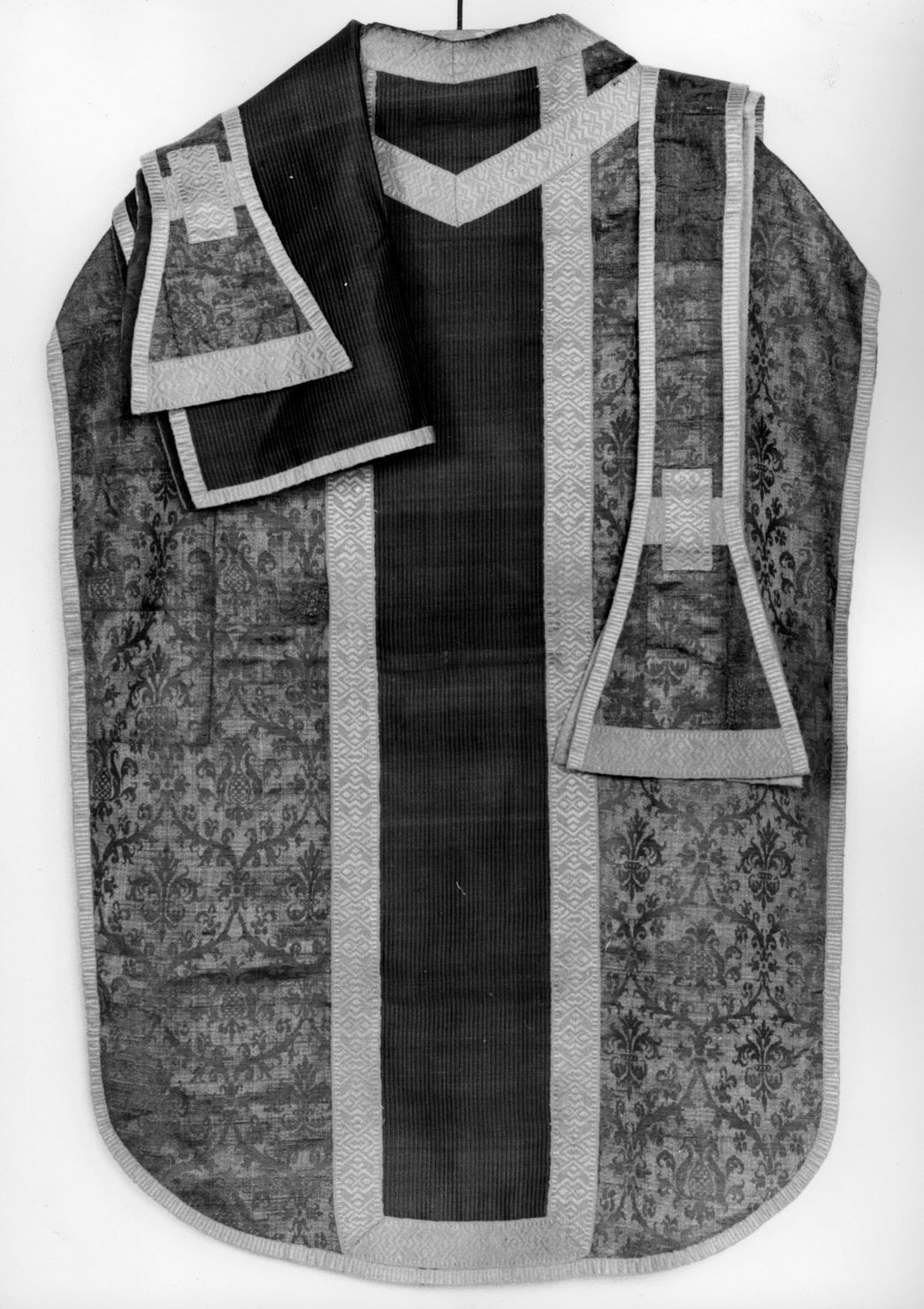 pianeta, elemento d'insieme - manifattura italiana (secc. XVI/ XVII)