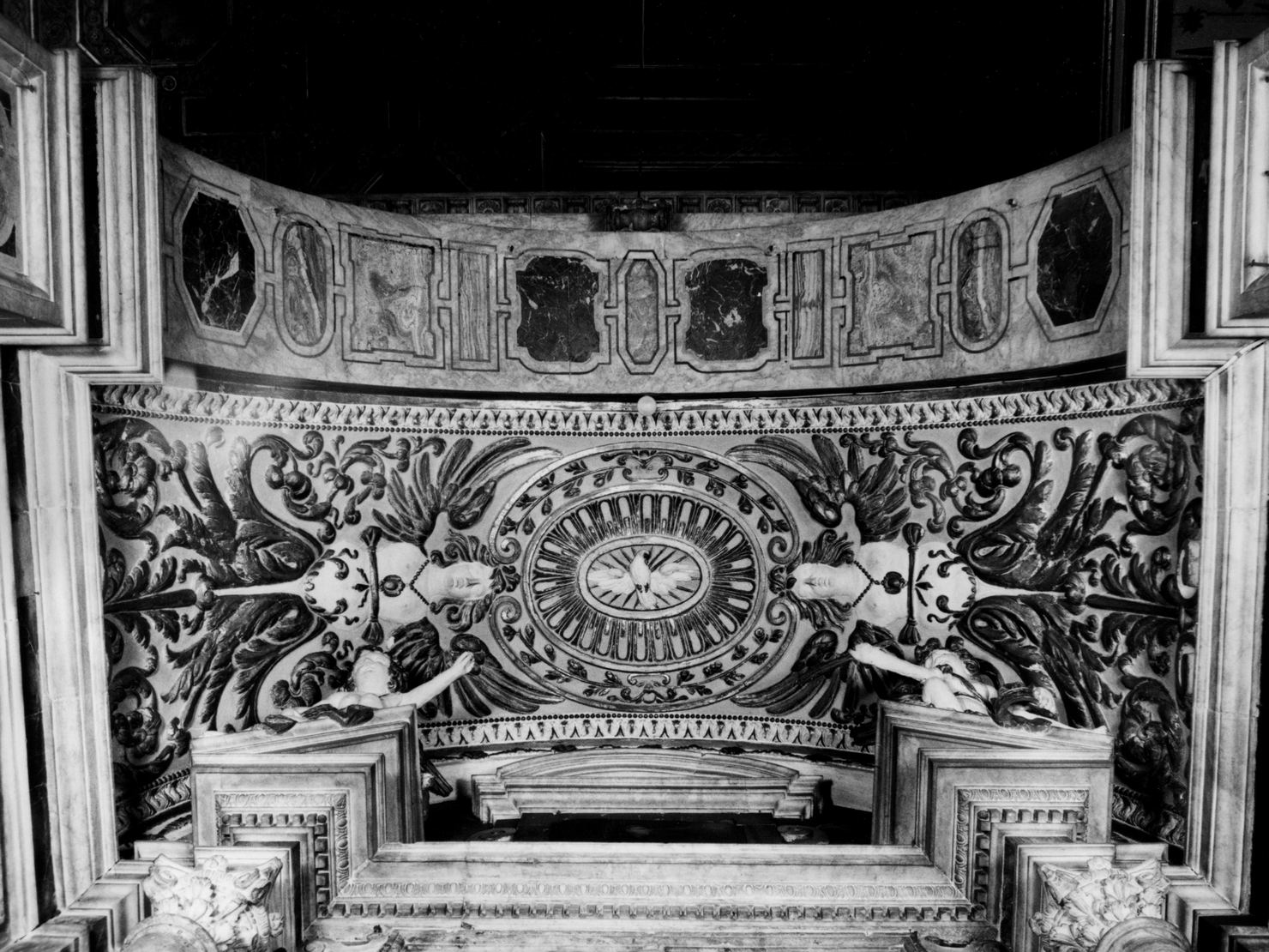 colomba dello Spirito Santo e cherubini (rilievo) - ambito senese (seconda metà sec. XVII)