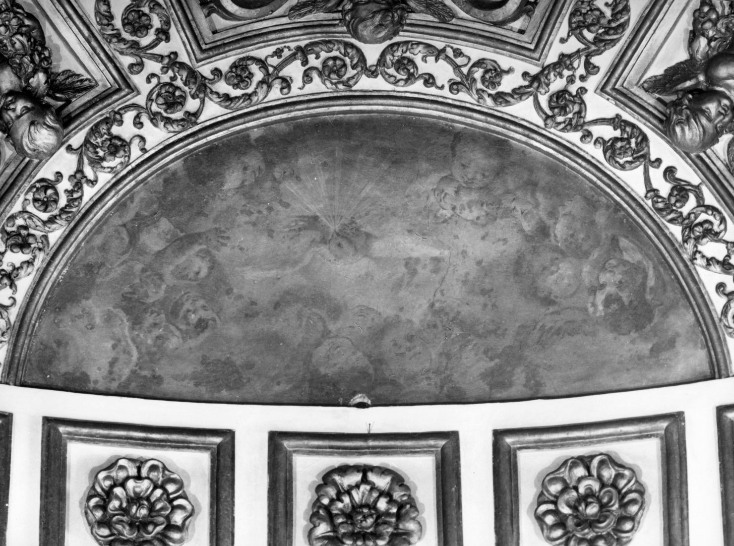 colomba dello Spirito Santo e cherubini (dipinto, elemento d'insieme) di Mazzuoli Annibale (sec. XVIII)