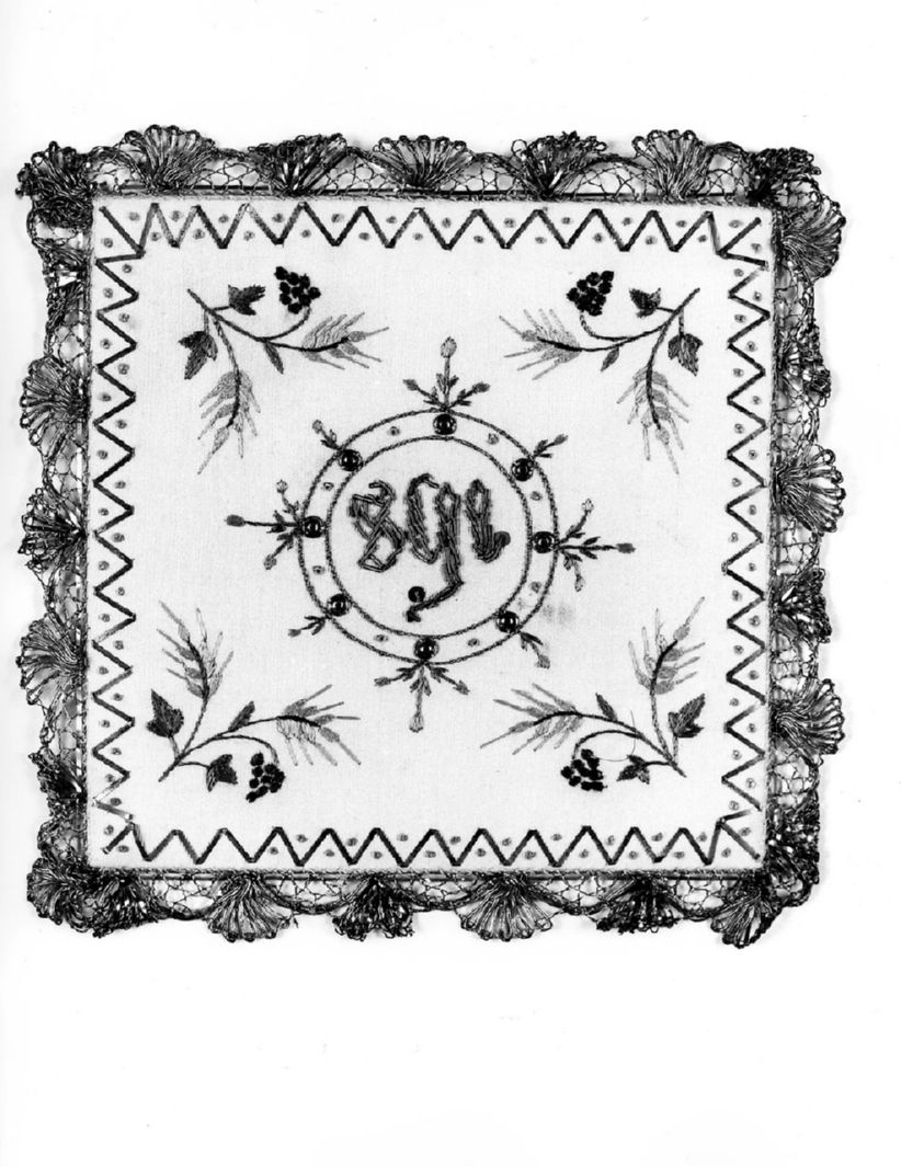 monogramma cristologico (palla) - manifattura senese (prima metà sec. XIX)