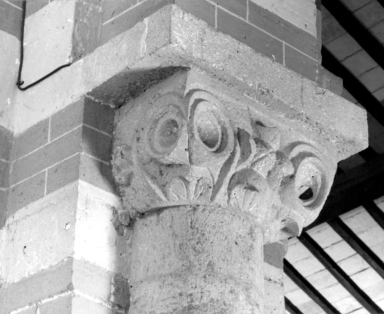 capitello - ambito lombardo (secc. XII/ XIII)