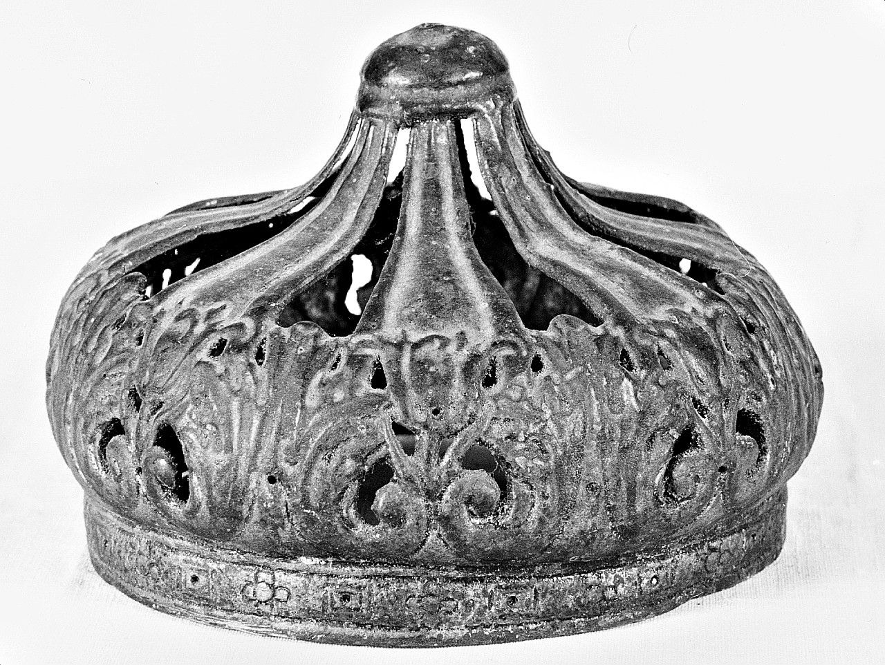 motivi decorativi floreali (corona di immagine sacra, elemento d'insieme) - bottega toscana (prima metà sec. XVIII)