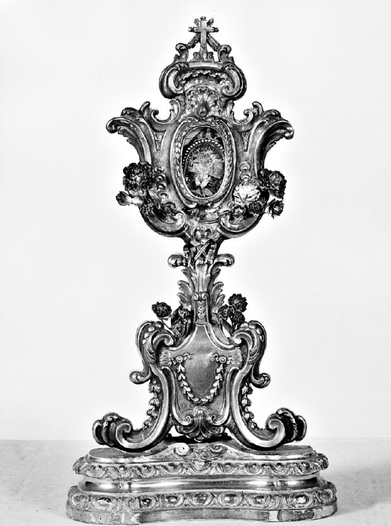 motivi decorativi vegetali (reliquiario - a ostensorio) - bottega toscana (prima metà sec. XIX)