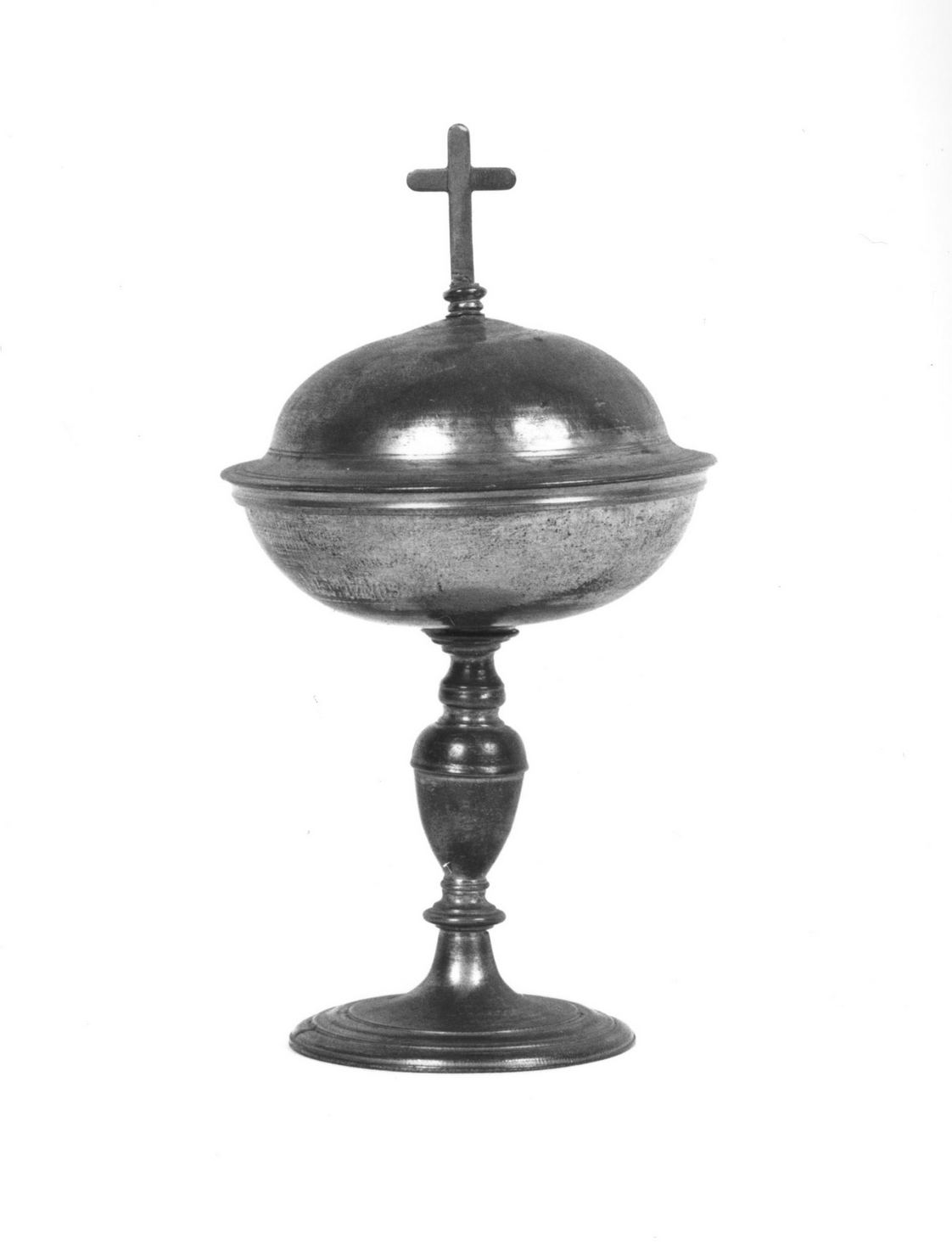 pisside, opera isolata - bottega italiana (prima metà sec. XVII)