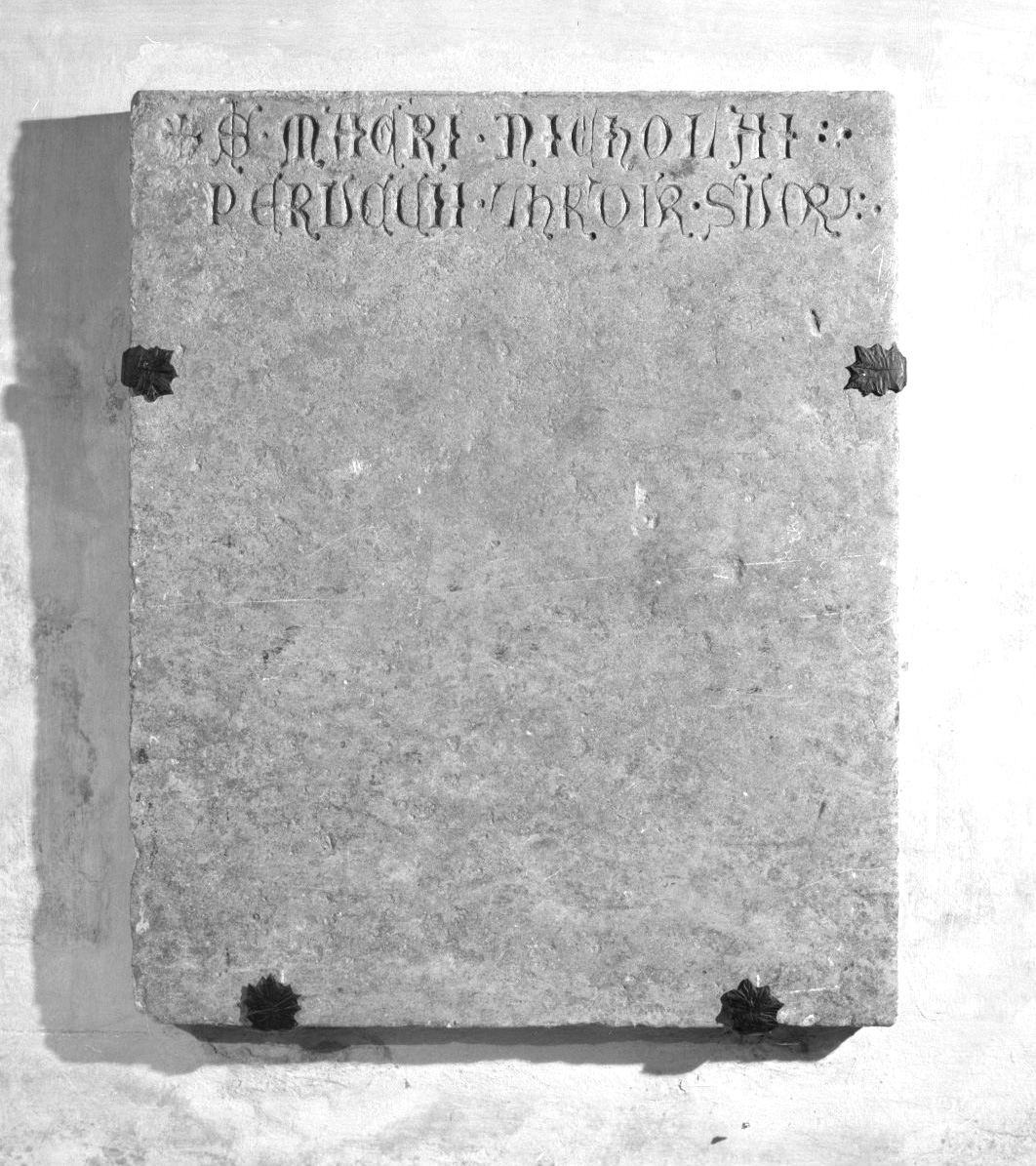 lapide tombale - bottega toscana (sec. XV)