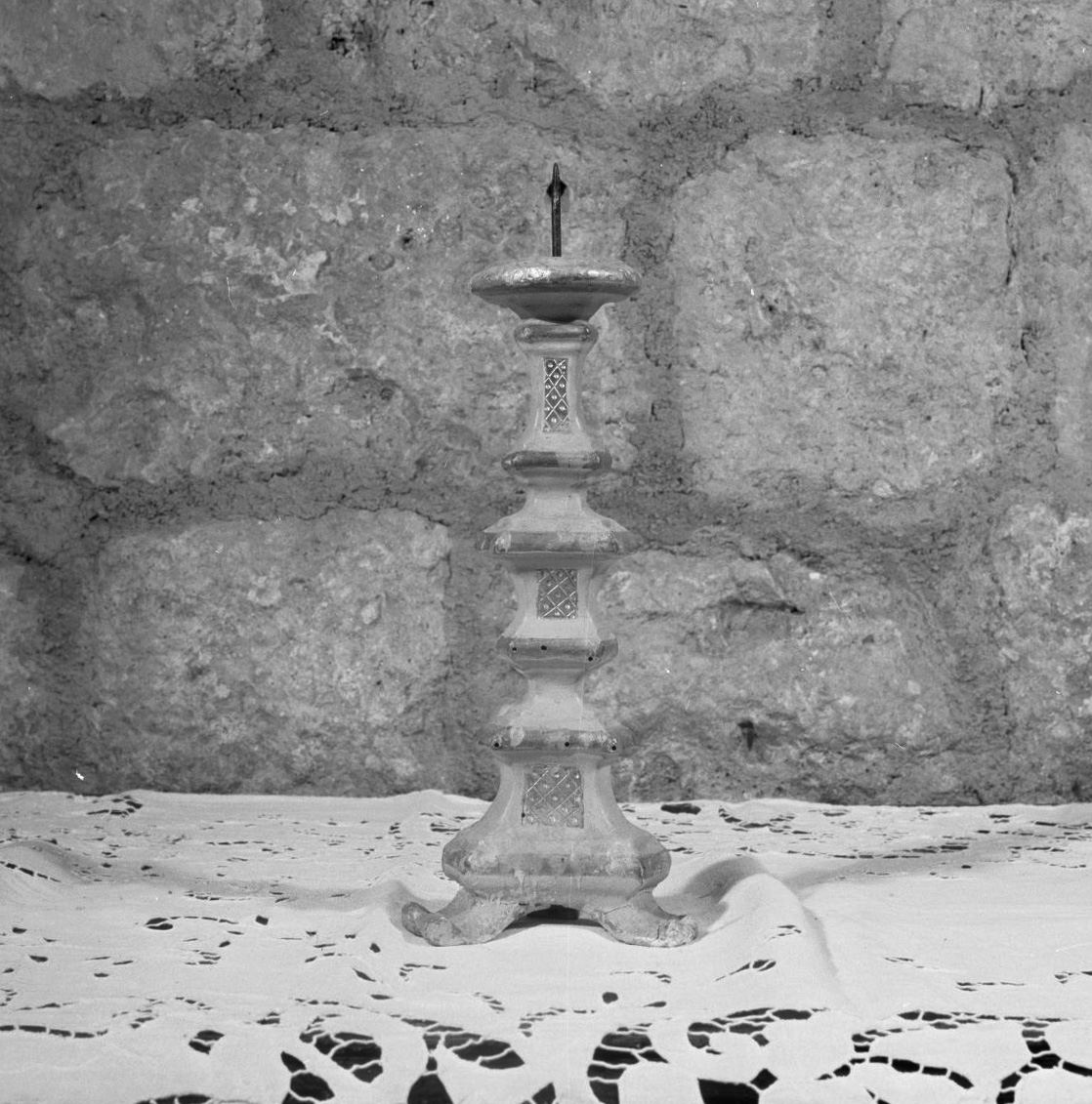 candeliere d'altare, serie - bottega toscana (sec. XVIII)