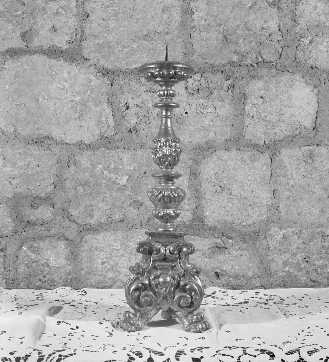 candeliere d'altare, serie - bottega toscana (sec. XVII)