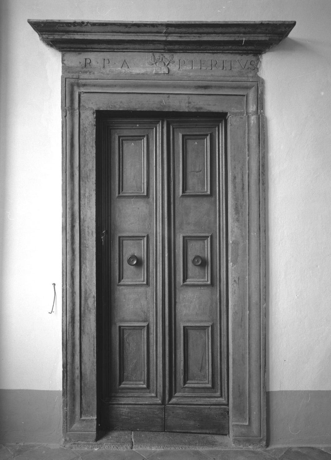 mostra di portale, elemento d'insieme - bottega toscana (sec. XV)