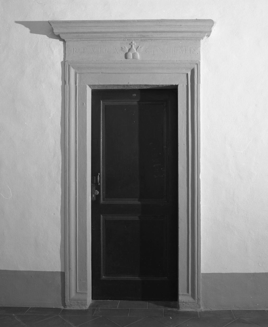 mostra di portale, elemento d'insieme - bottega toscana (sec. XV)