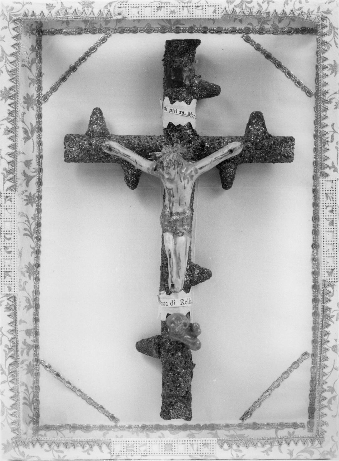 Cristo crocifisso (scarabattolo) - bottega senese (metà sec. XX)